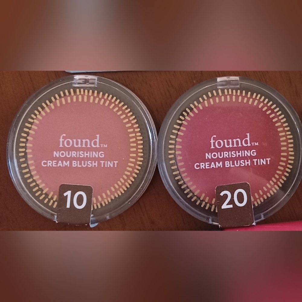 found Nourishing Cream Blush Tint